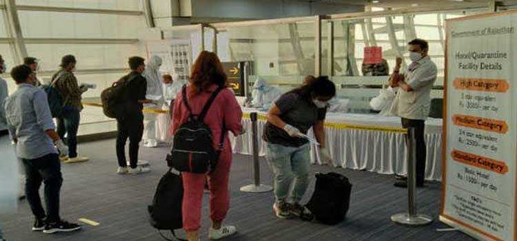बुधवार को दो फ्लाइट से 334 प्रवासी जयपुर पहुंचे
