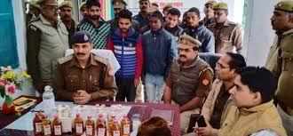 अयोध्या में नकली शराब फैक्ट्री का भंडाफोड़,दस गिरफ्तार