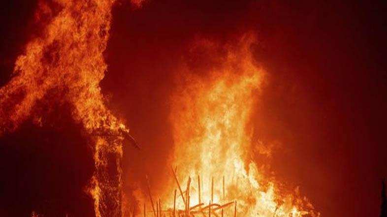 जयपुर : कपड़ा फैक्ट्री में आग ,तीन दमकलों ने पाया आग पर काबू