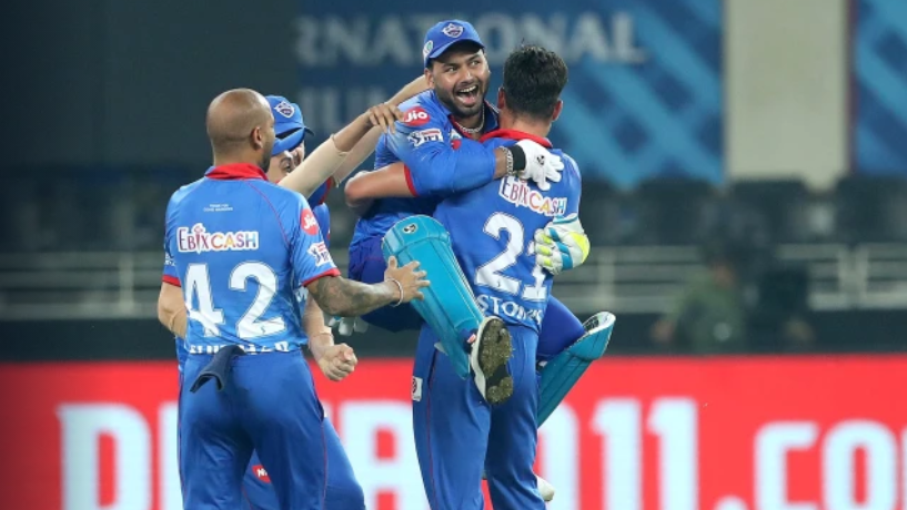 लाइव अपडेट IPL  :   रोमांचक मुकाबले में दिल्ली ने पंजाब से छीनी जीत सुपर ओवर में हुआ फैसला