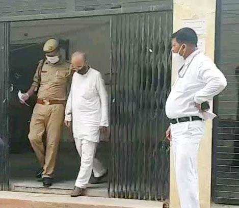 सजायाफ्ता पूर्व डीएसपी निधन के बाद, बिना अनुमति जयपुर भेजने पर फंसे मथुरा जिला जेल के अफसर