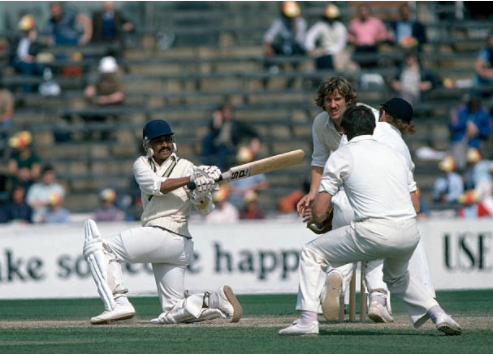 यूपी के कबीना मंत्री पूर्व इंडियन क्रिकेटर चेतन चौहान का निधन