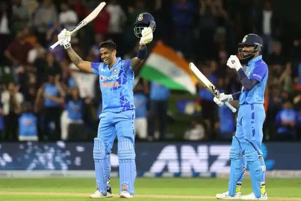 सूर्य कुमार यादव की ताबड़तोड़ बल्लेबाजी, भारतीय टीम ने न्यूजीलैंड के खिलाफ दूसरे टी20 मैच में जीत हासिल कर सीरीज में बढ़ बनाई 