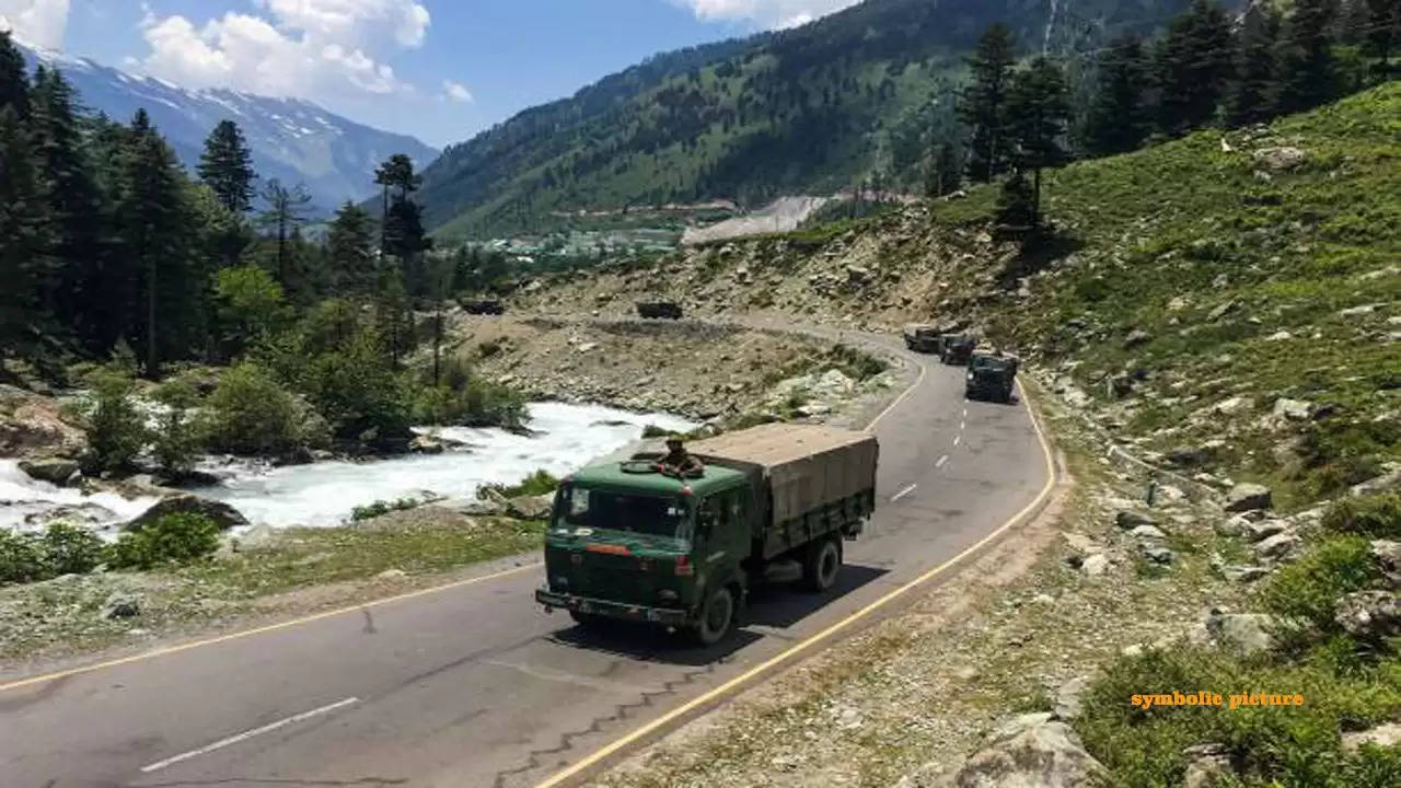 Army truck fell into Shyok river in Turtuk sector of Ladakh, 7 killed, 19 injured