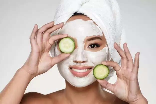 Do facials at home to bring glow on the face on Karva Chauth