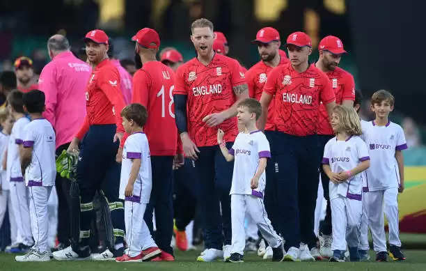 T20 World Cup: इंग्लैंड टी-20 वर्ल्ड कप के सेमीफाइनल में , श्रीलंका की हार से ऑस्ट्रेलिया की टीम भी वर्ल्ड कप से बाहर