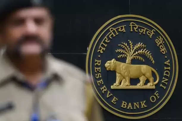 RBI imposed restrictions on two banks of UP due to bad financial condition