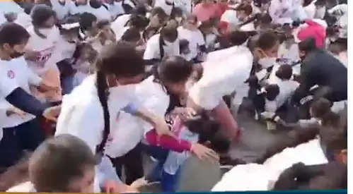 Many girls injured in Congress Women's Marathon, screaming of girls during marathon