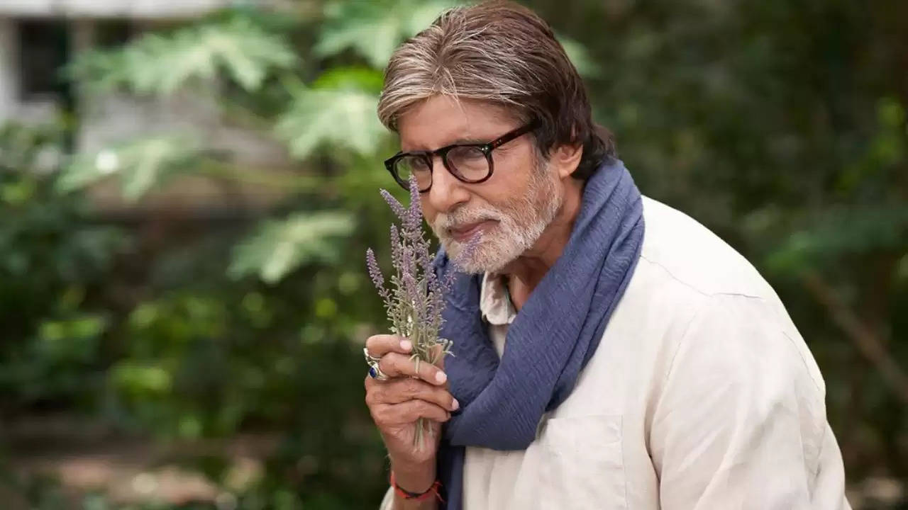 Birthday Special October 11; Even today Amitabh Bachchan is the emperor of Bollywood.