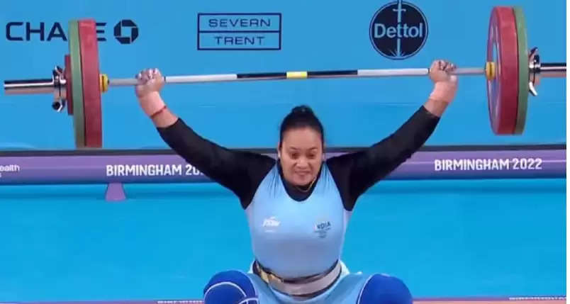 Varanasi's gold medalist Poonam Yadav missed out on a medal in the Commonwealth Games this time