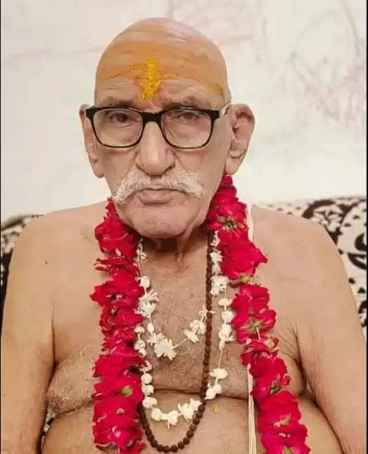 संस्कृत व्याकरण प्रकांड विद्वान व काशी विद्वत परिषद के अध्यक्ष महामहोपाध्याय   पद्मश्री प्रो. रामयत्न शुक्ल का 90 वर्ष की आयु में निधन 