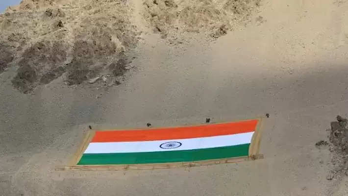 सेना दिवस : लोंगेवाला सीमा चौकी पर लहराएगा दुनिया का सबसे बड़ा राष्ट्रीय ध्वज, 225 फीट लंबा और 150 फीट चौड़ा