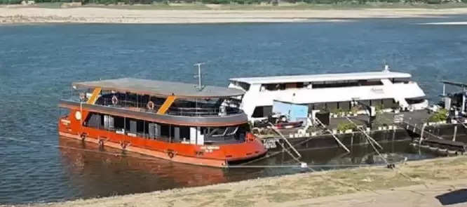Varanasi: To promote waterways tourism, cruise service will start from Varanasi to Bogibeel in Assam.