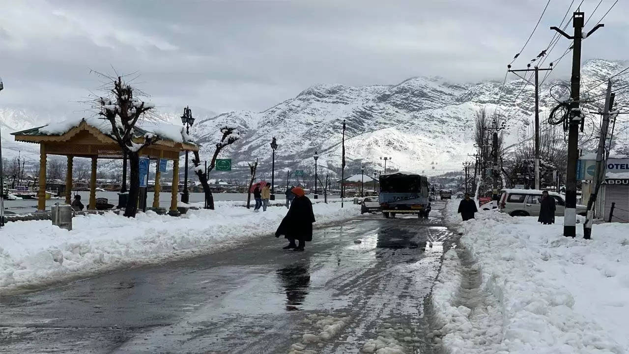 कश्मीर और लद्दाख में तापमान शून्य से नीचे : नार्थ और नार्थ-वेस्ट भारत पर असर   जानिए IMD ने क्या कहा