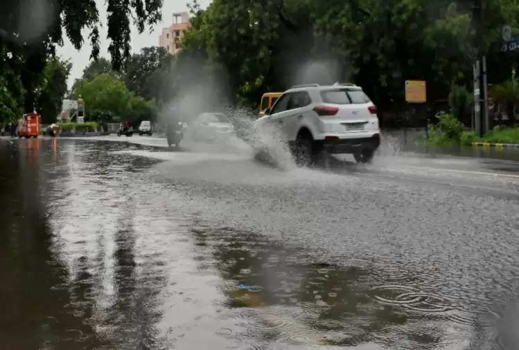 Rainfall in most districts of UP, Orange alert issued in Maharajganj, Siddharthnagar, Balrampur, Shravasti, Bahraich and Kheri also