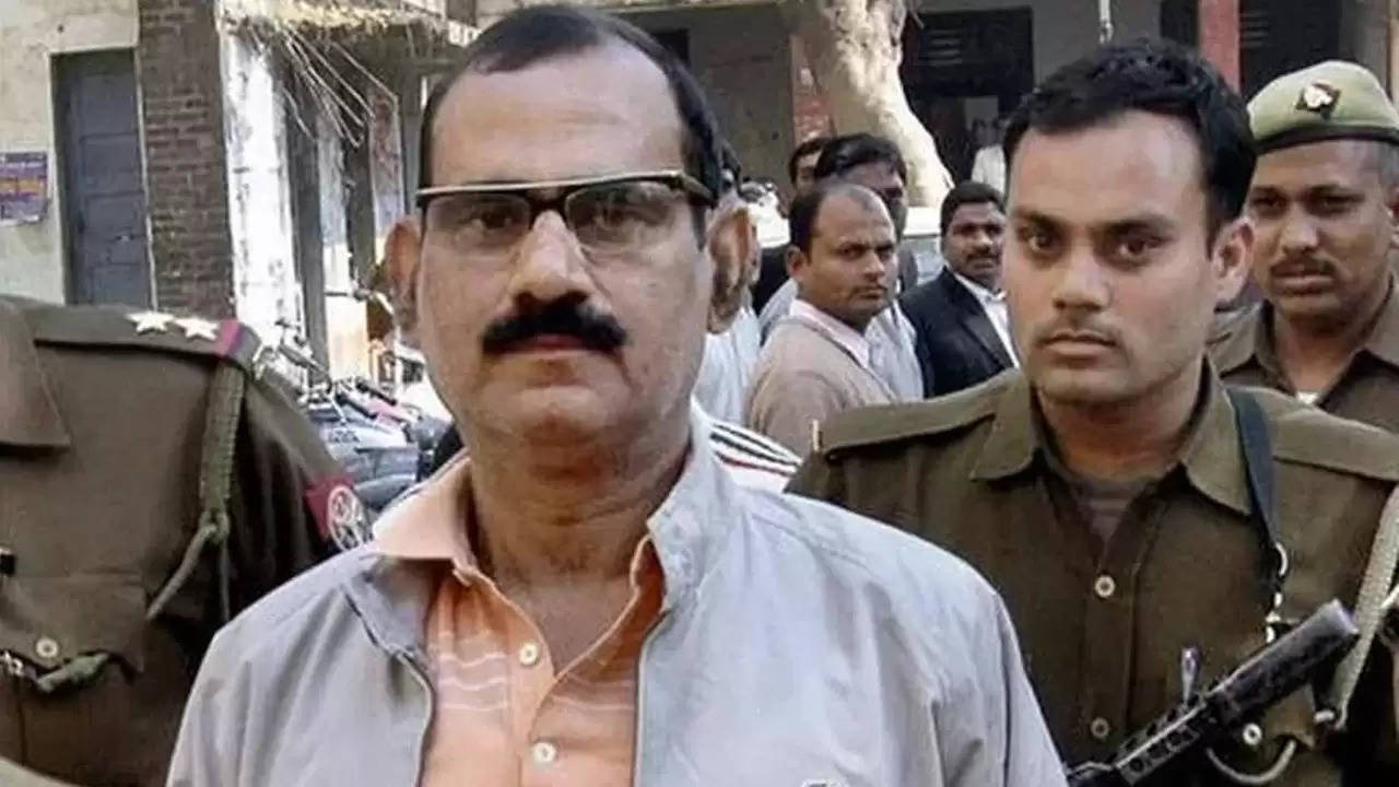 The next hearing of former MLA Vijay Mishra will be held on June 22 in the gang rape case of the singer.