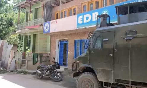 Second incident of target killing in Kashmir in last 48 hours: Terrorists shot Rajasthan branch manager after entering a bank